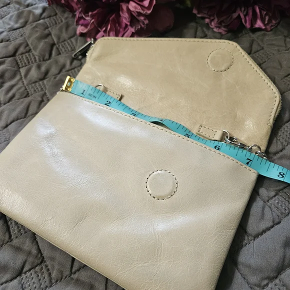 HOBO Cream Leather Wristlet with Chain Strap - Picture 16 of 16